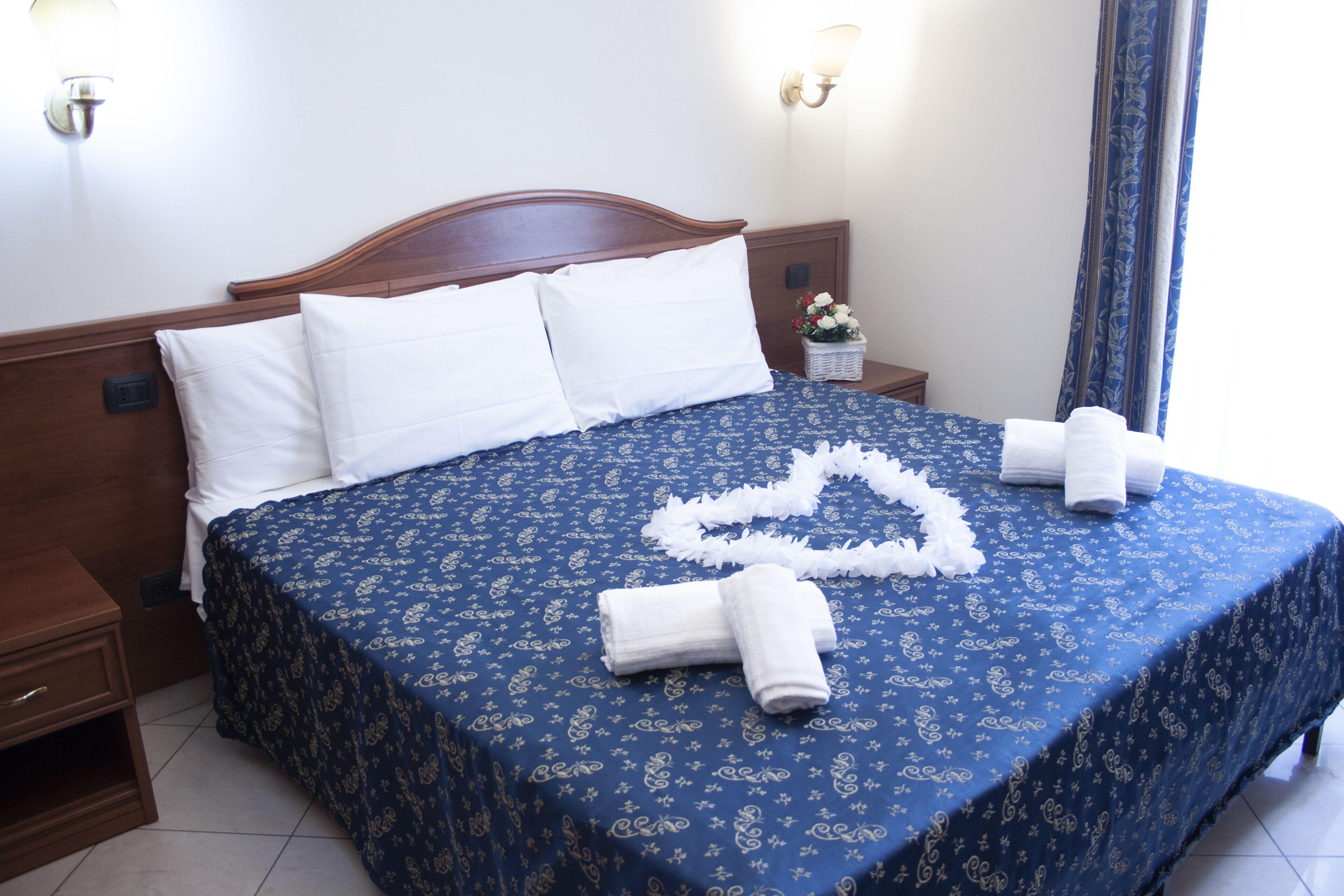 Caroline Suite, Rome